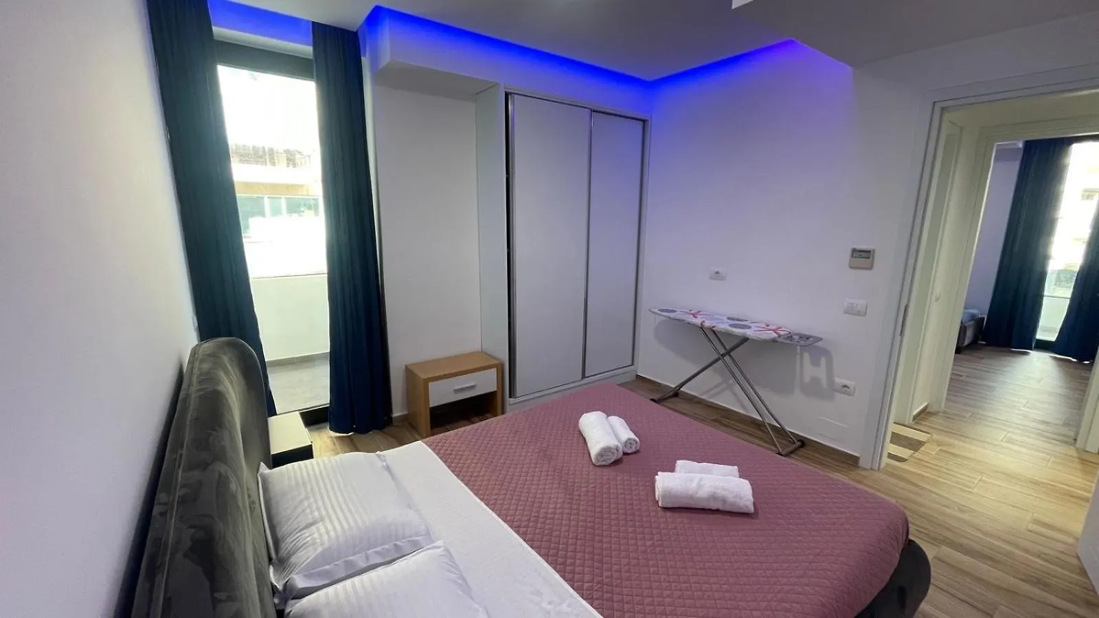 Entire Holiday Flat In Saranda Appartement